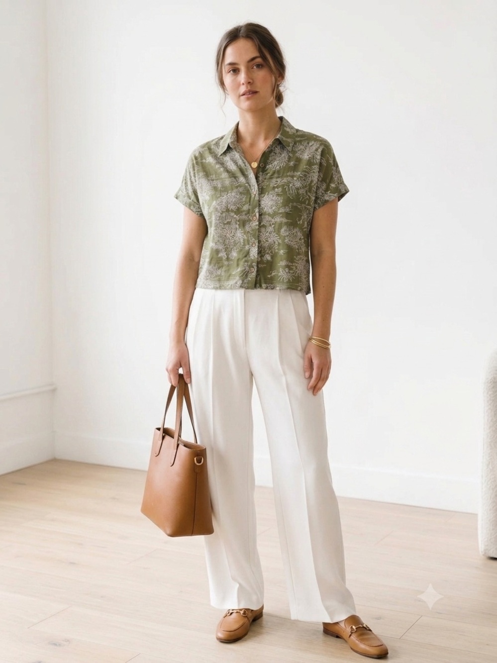 JOIE DE VIBRE Olive Green Tropical Print Short Sleeve Shirt. Size S